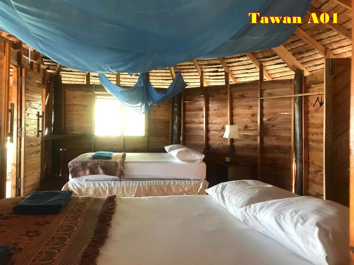 Отель Tawan Bar And Bungalow Ko Phra Thong Экстерьер фото