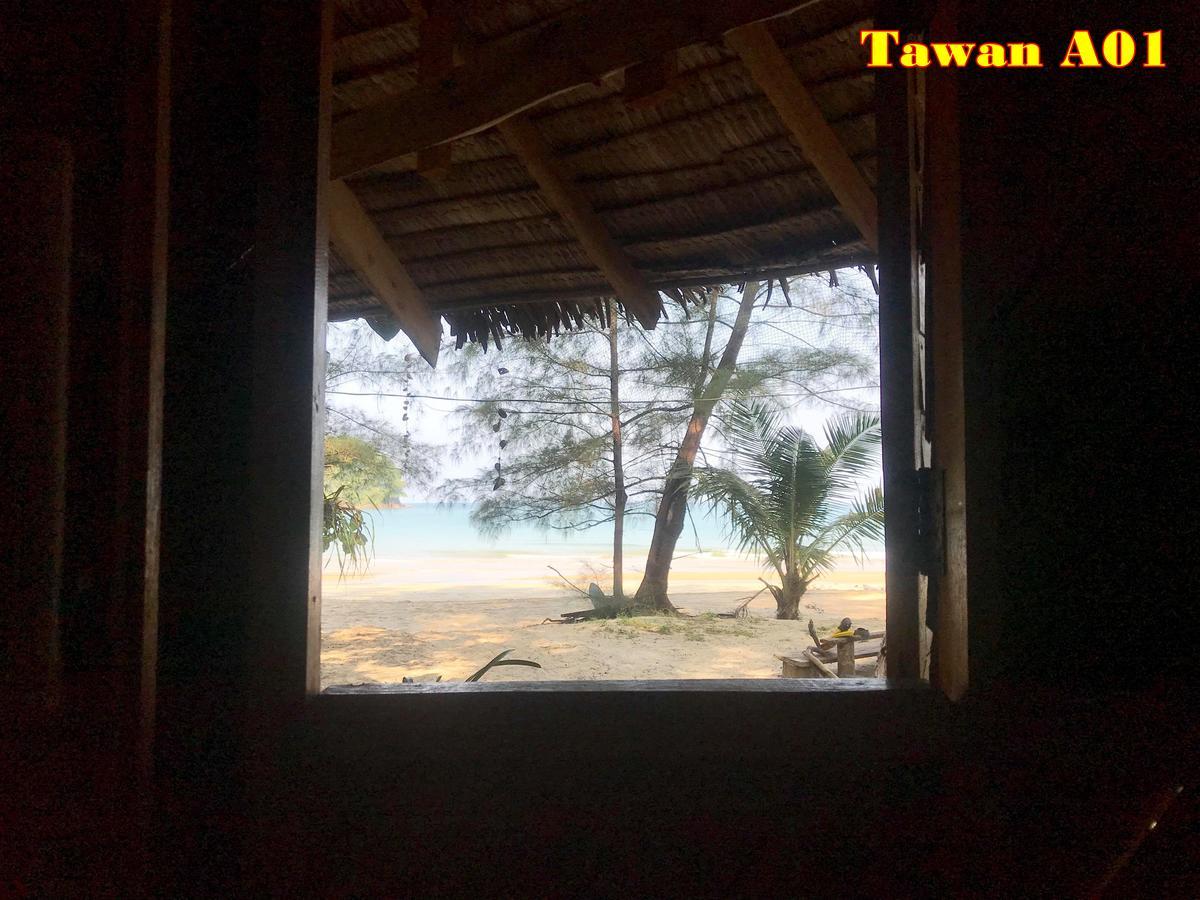 Отель Tawan Bar And Bungalow Ko Phra Thong Экстерьер фото
