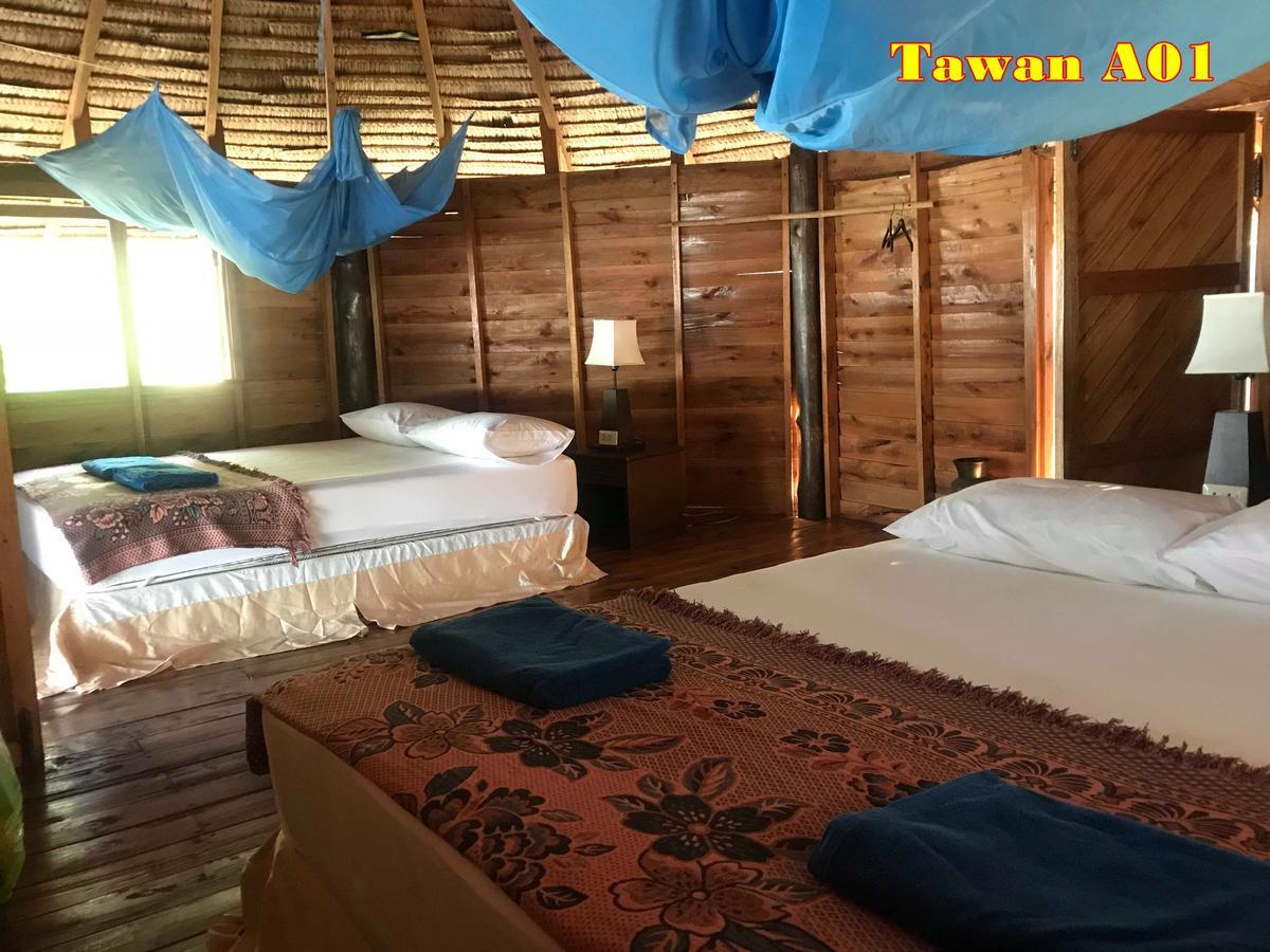 Отель Tawan Bar And Bungalow Ko Phra Thong Экстерьер фото